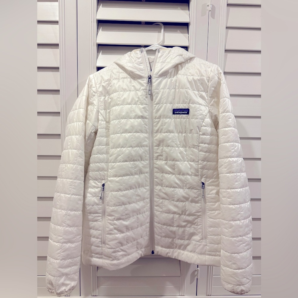 Patagonia women’s nano puff hoody jacket